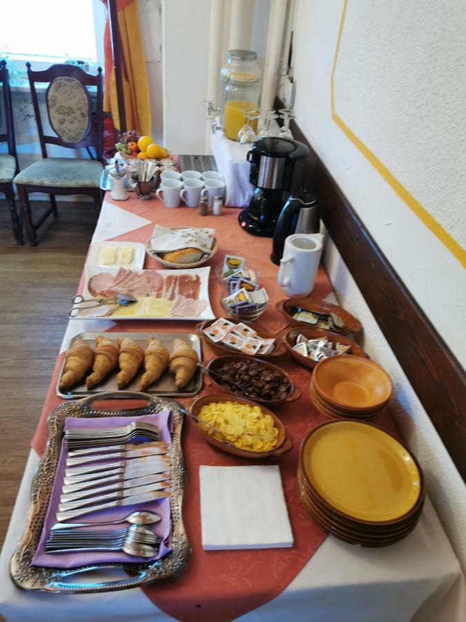 Guesthouse Osvald Zirovnica Bagian luar foto